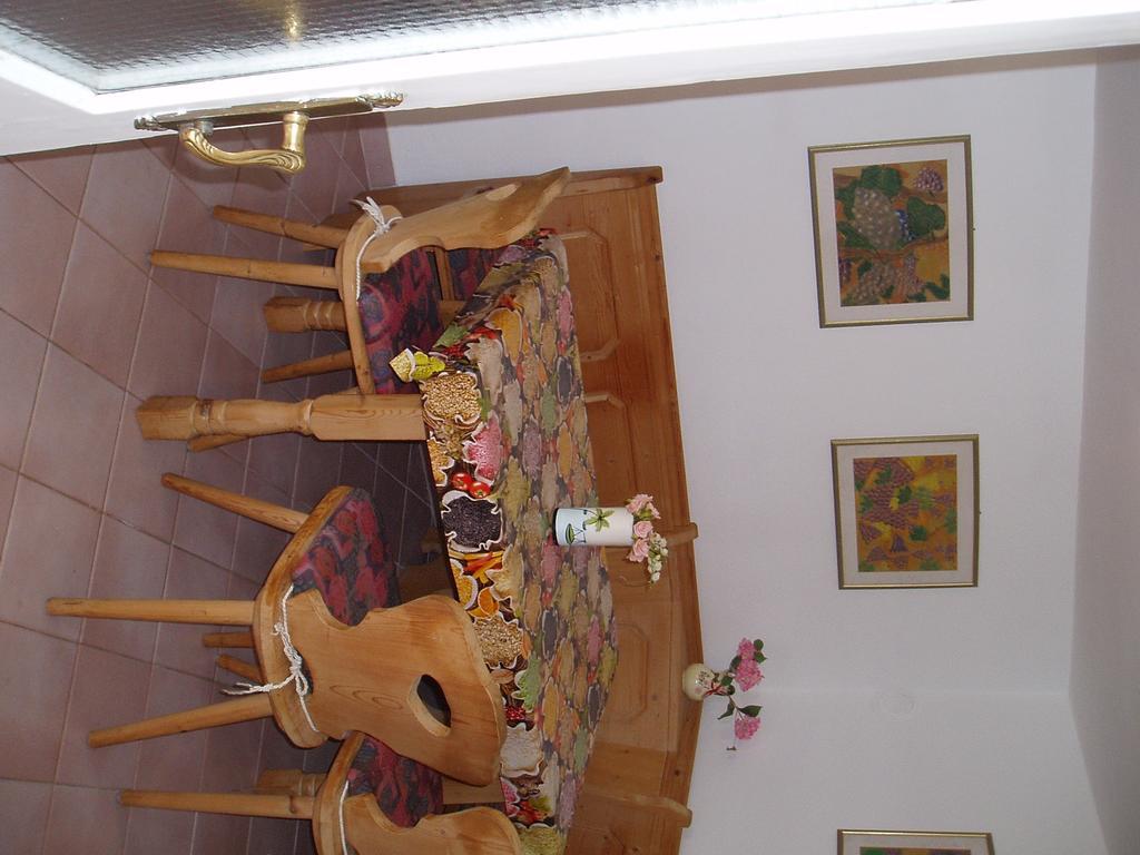 Apartman Arena Appartement Pula Buitenkant foto