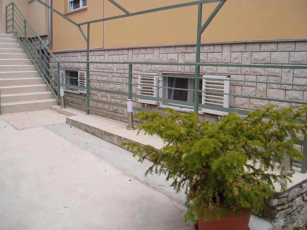 Apartman Arena Appartement Pula Buitenkant foto